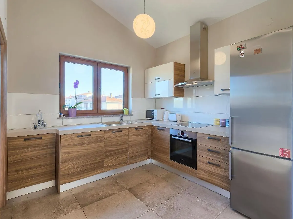 פולה Holiday Home Linden Tree By Interhome